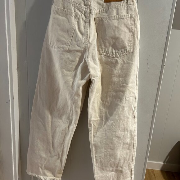 BDG White Denim - Picture 3 of 3